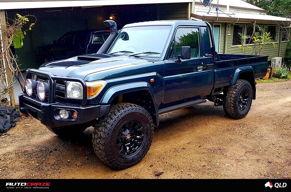TOYOTA LANDCRUSIER VAPOR MATTE BLACK